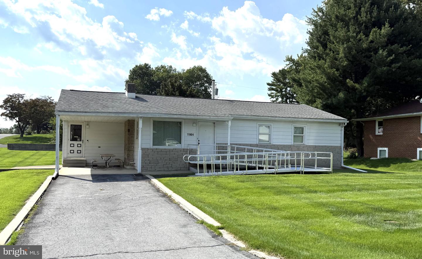 11904 Cheryl Property Photo 1