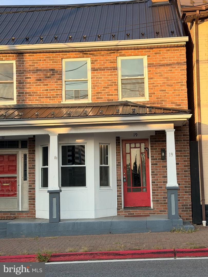 19 S Main Property Photo 2