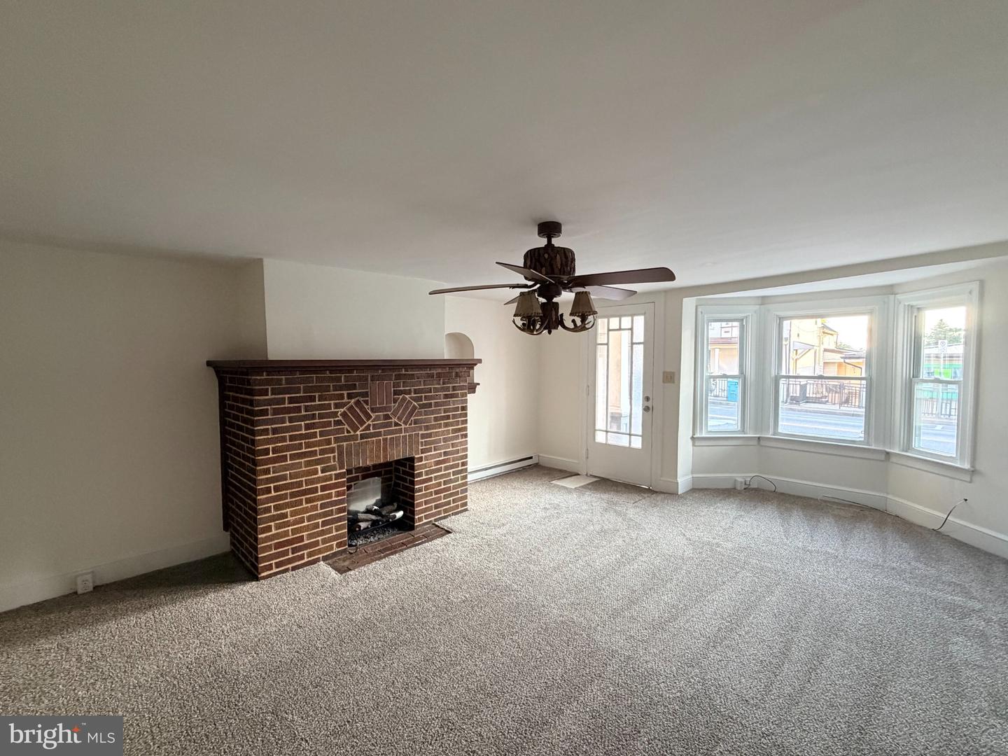 19 S Main Property Photo 7