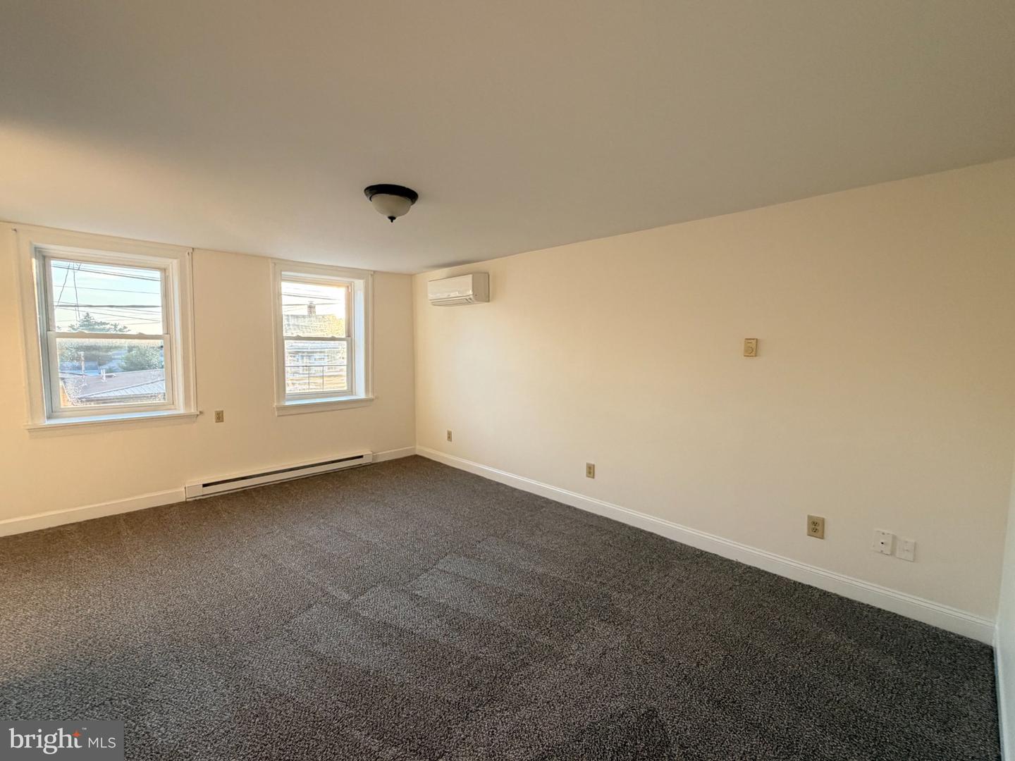 19 S Main Property Photo 21