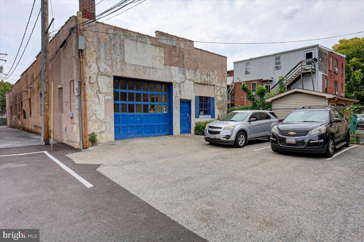 60 E WASHINGTON ST Property Photo 1