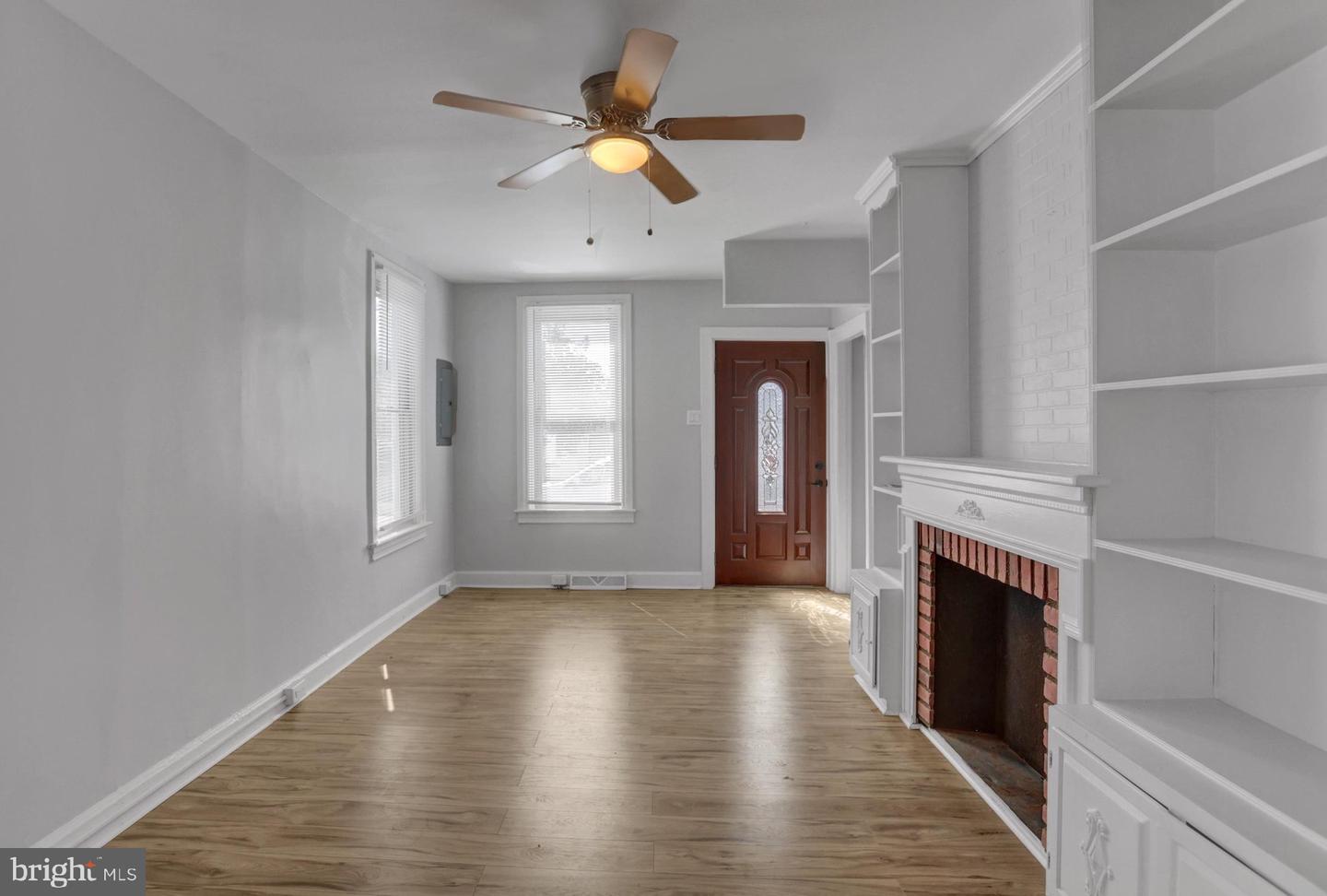 338 Liberty St Property Photo 4