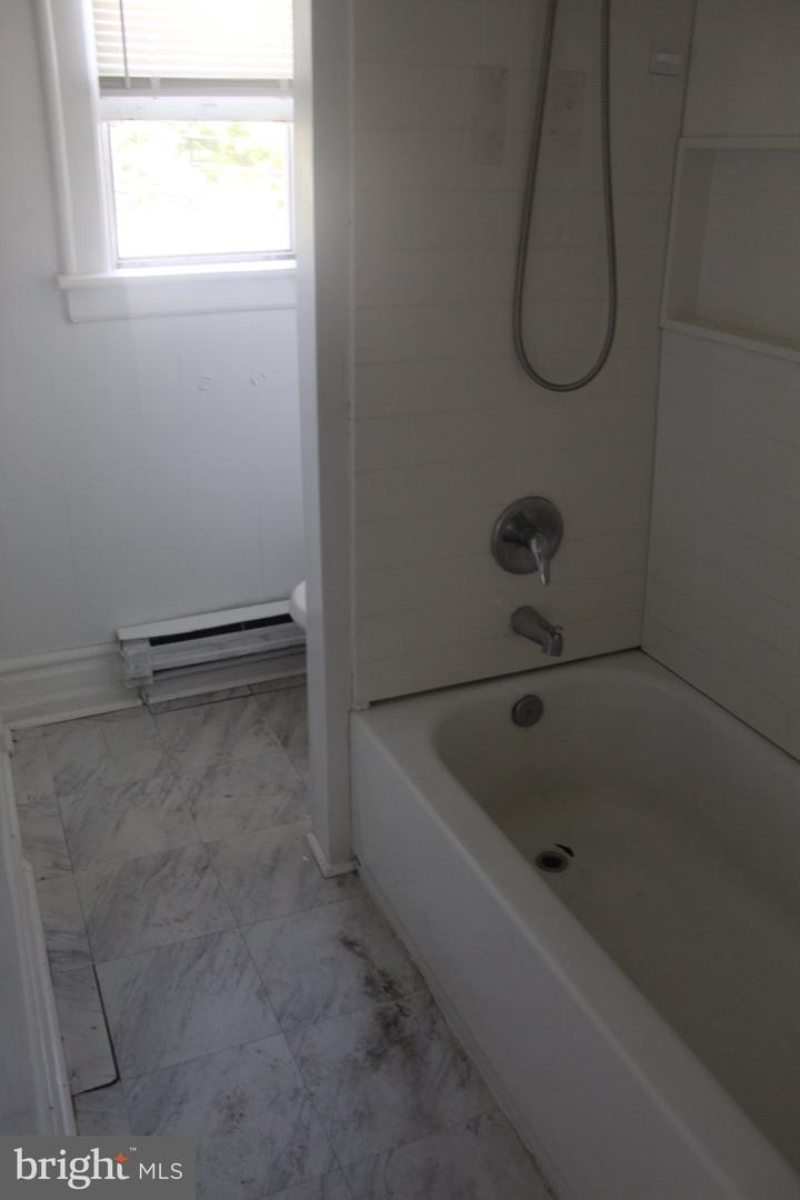 3 W North Ave Property Photo 10