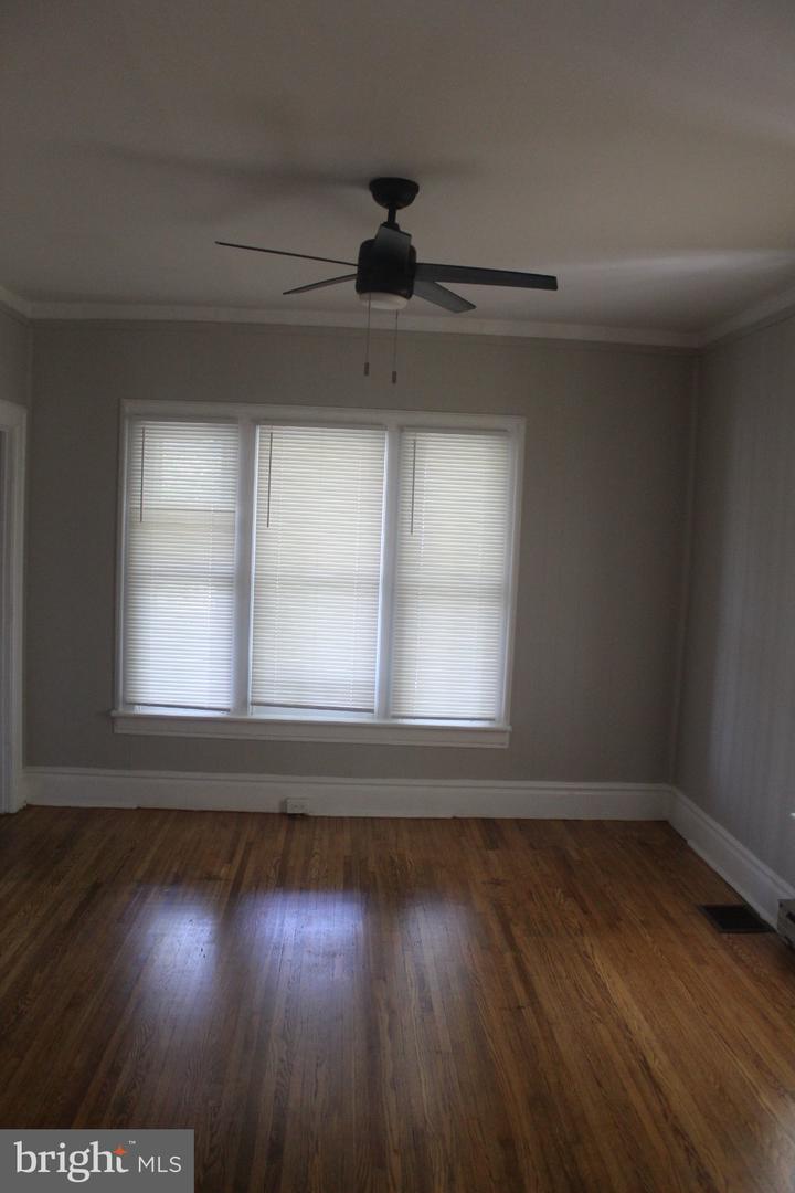 3 W North Ave Property Photo 11