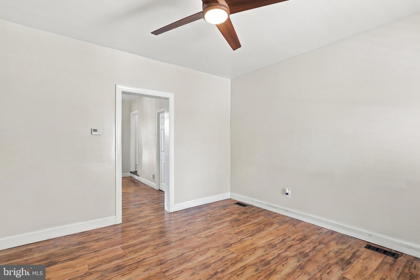 103 Elizabeth St Property Photo 5