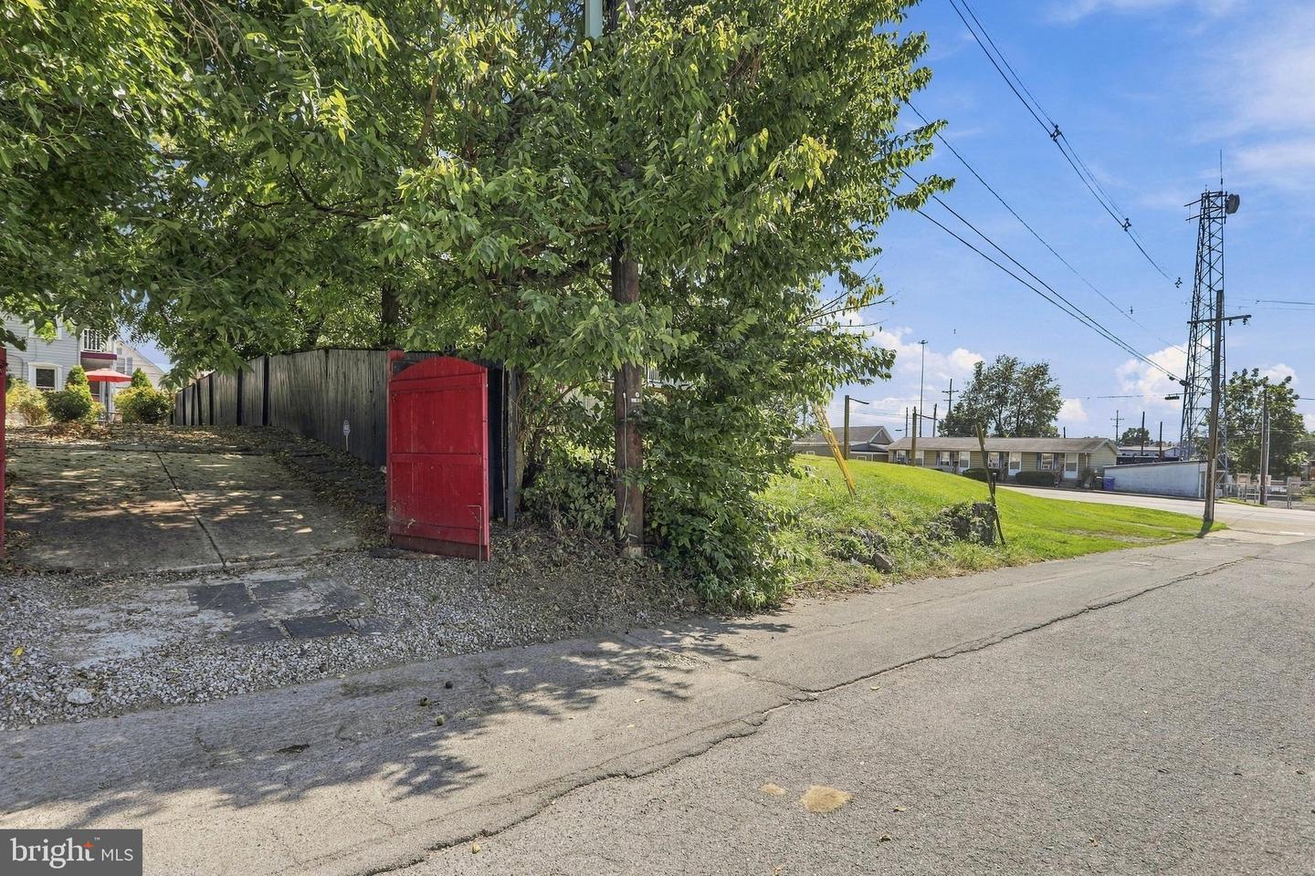 103 Elizabeth St Property Photo 33