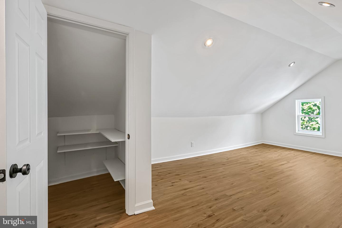 820 Guilford Property Photo 34