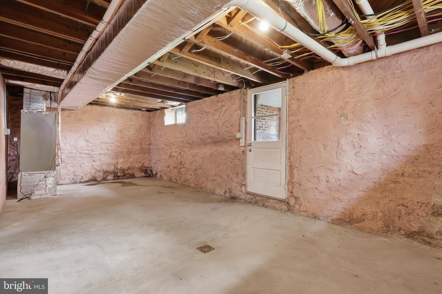 224 E Irvin Ave Property Photo 35