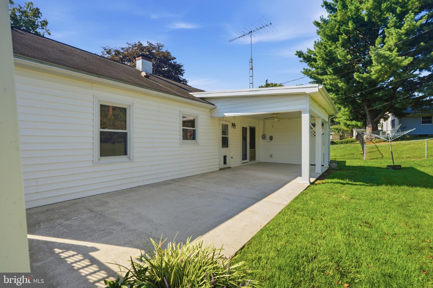 1045 Carroll Blvd Property Photo 10