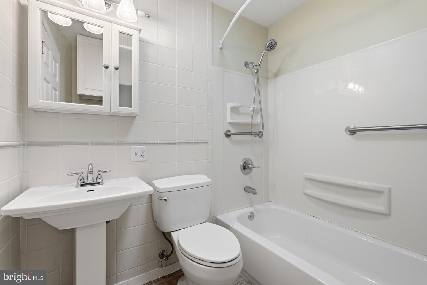 1045 Carroll Blvd Property Photo 16