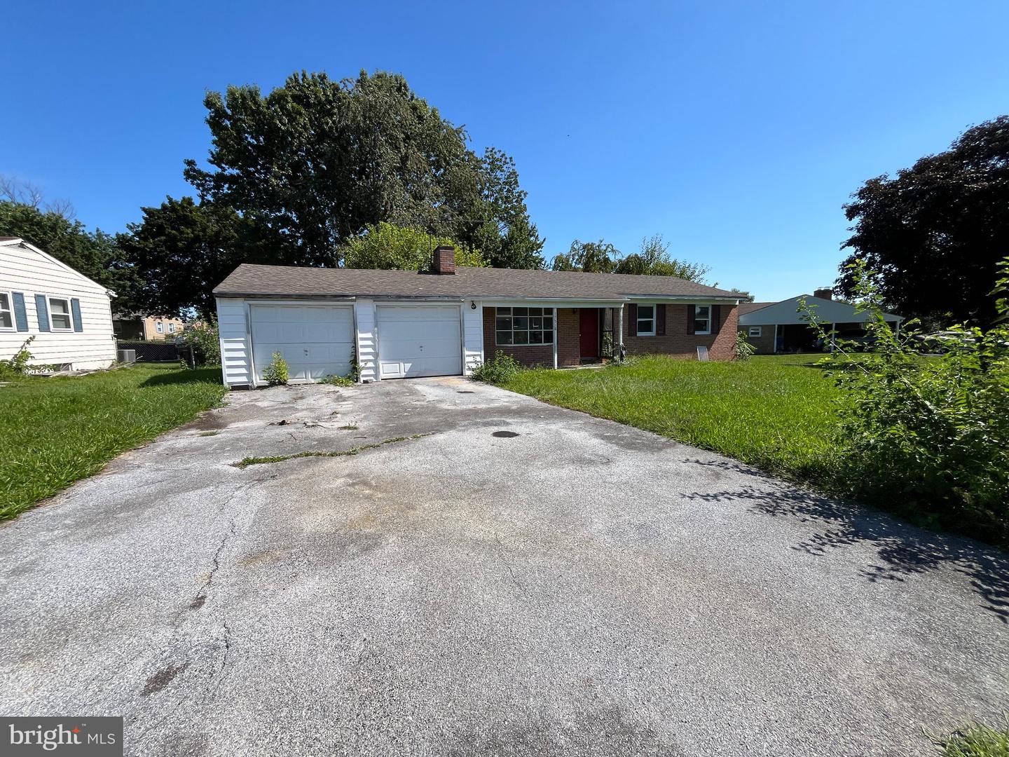 17518 Green Meadow Ln Property Photo 1
