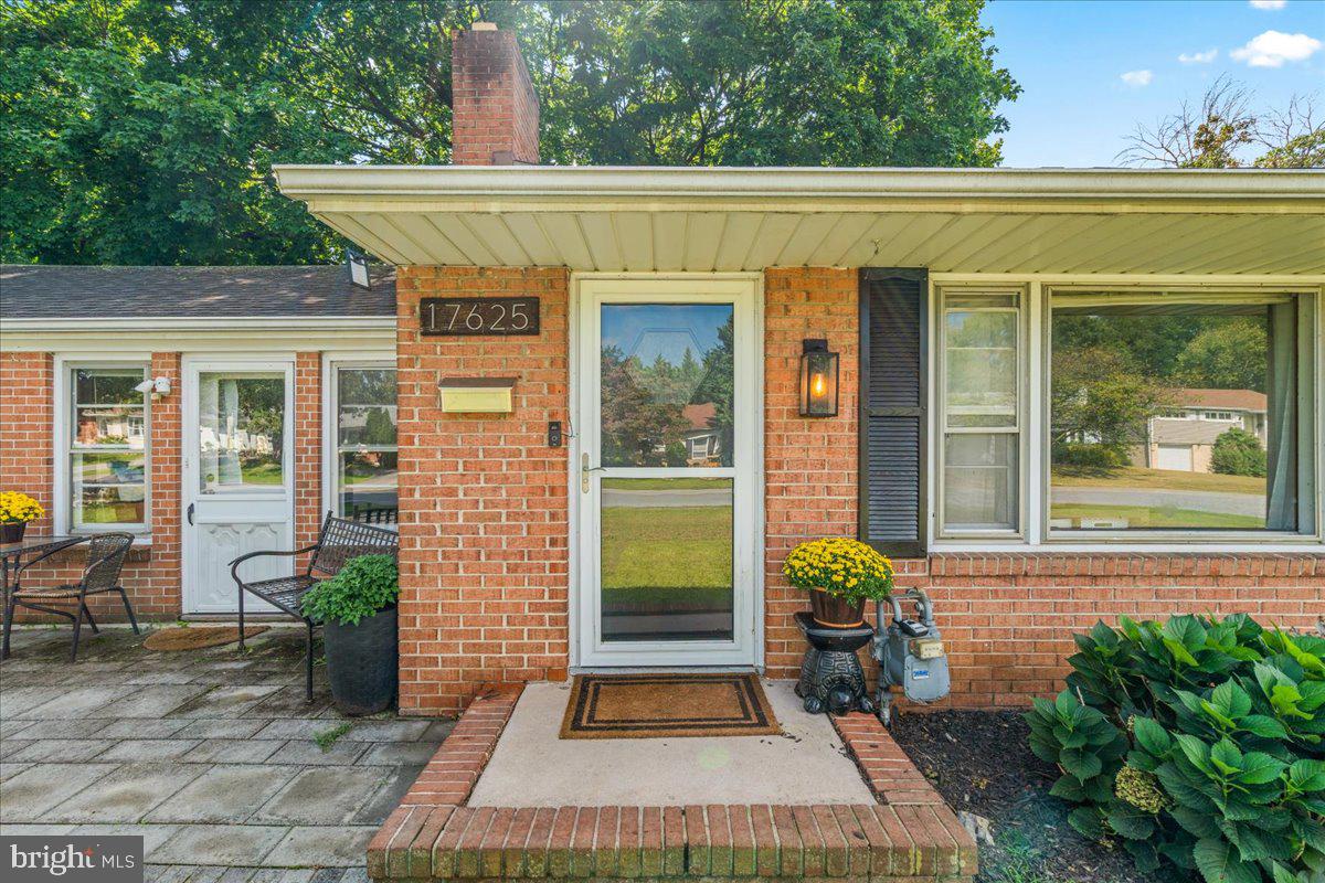 17625 York Rd Property Photo 4