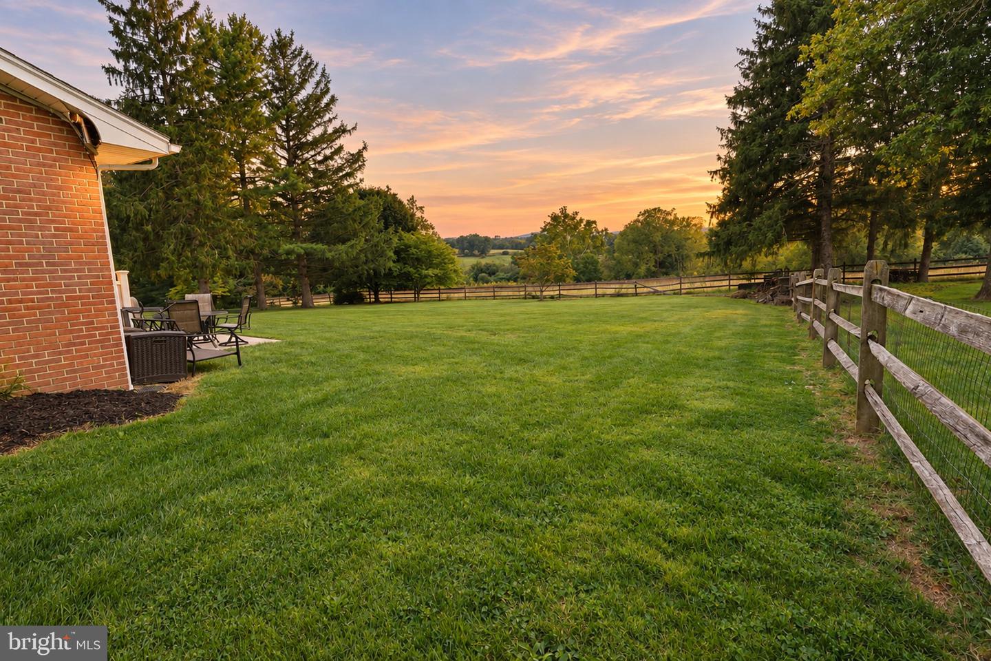 12526 Ashton Rd Property Photo 3