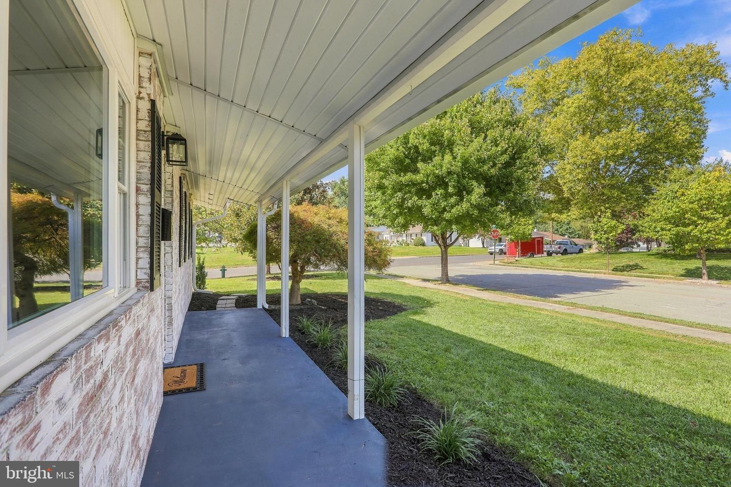 1020 Bramly Dr Property Photo 4