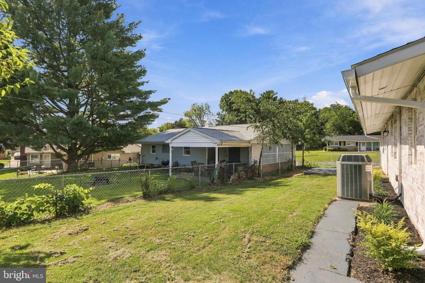 1020 Bramly Dr Property Photo 50
