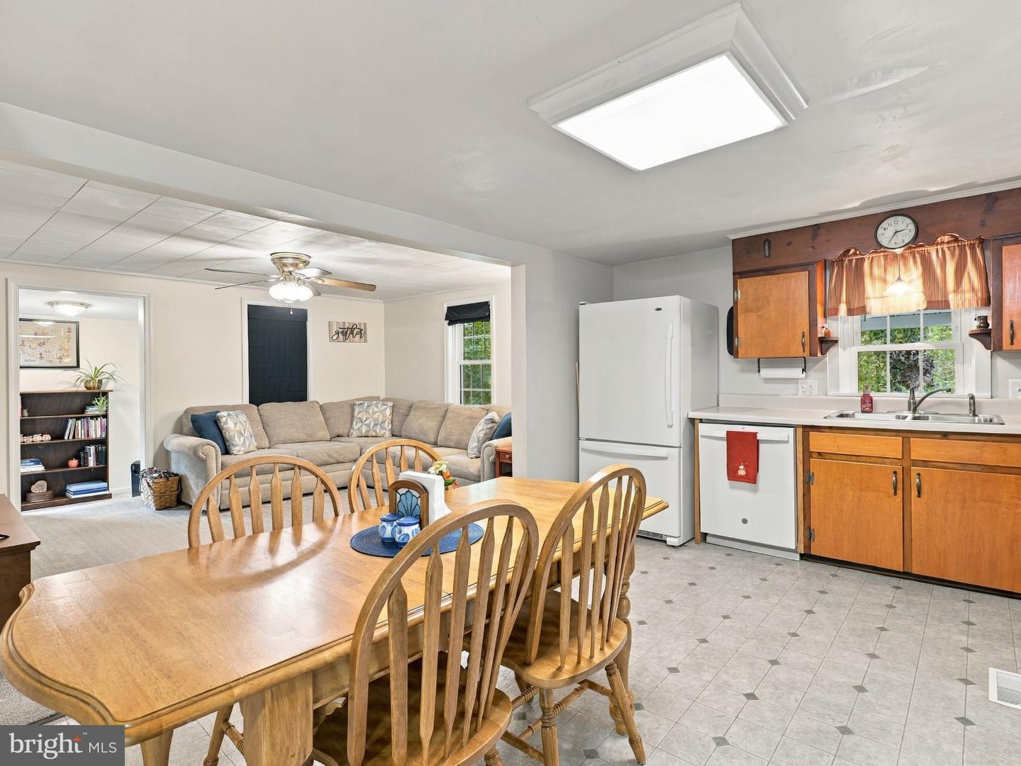 15848 Lockwood Rd Property Photo 9