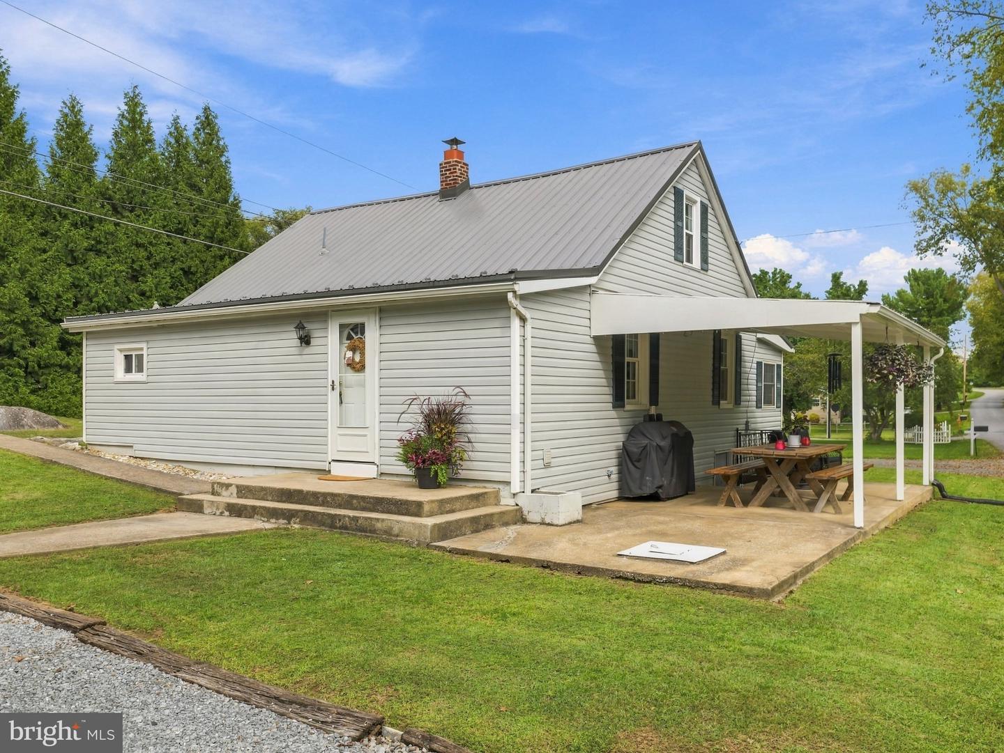 15848 Lockwood Rd Property Photo 29