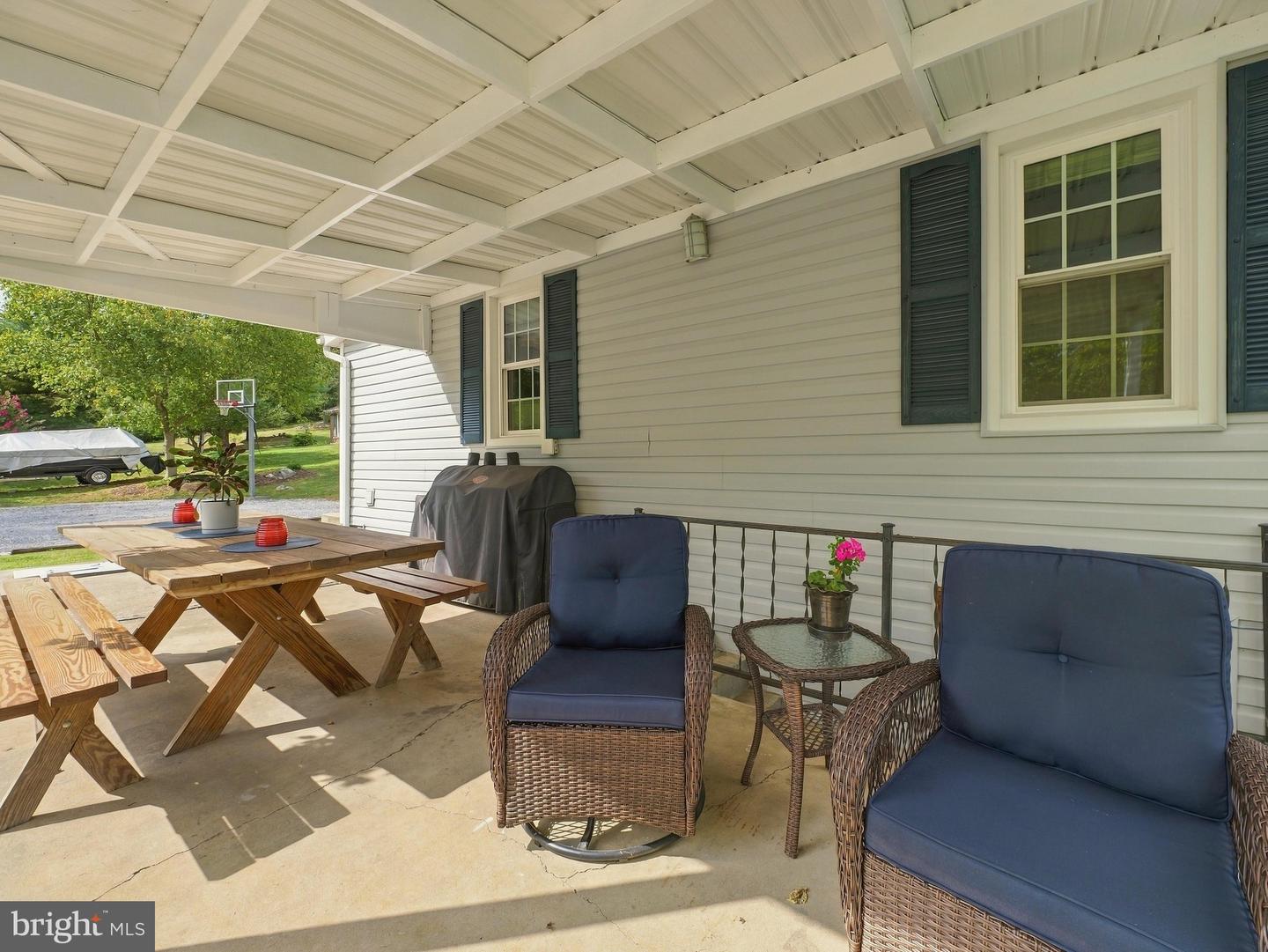 15848 Lockwood Rd Property Photo 44