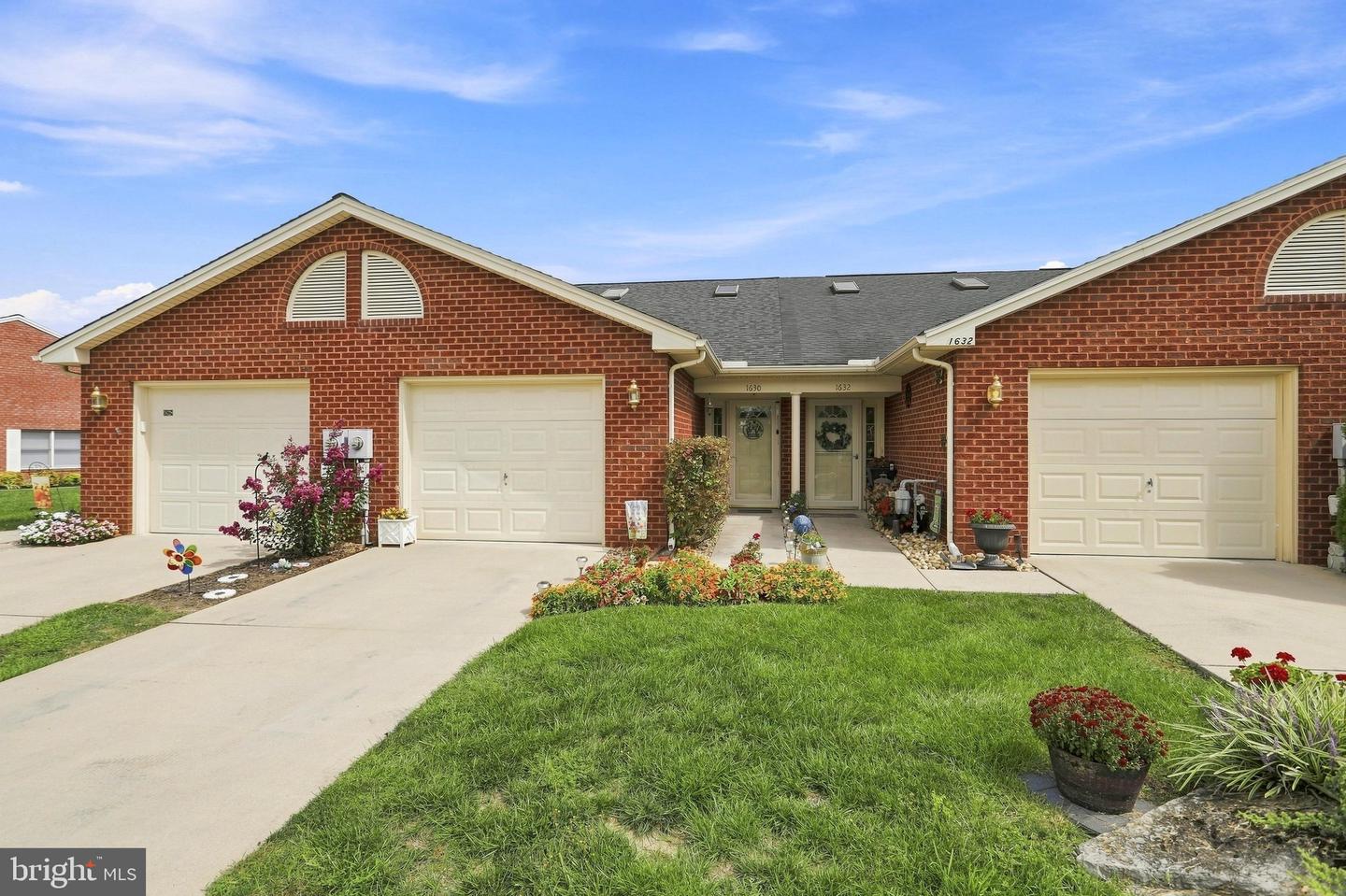 1630 Langley Dr Property Photo 1