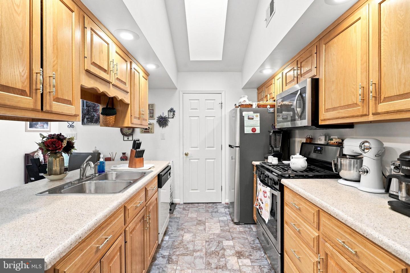1630 Langley Dr Property Photo 8