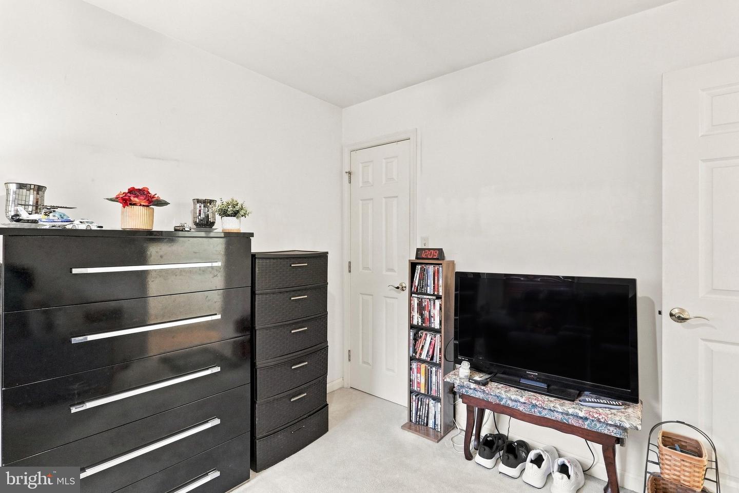 1630 Langley Dr Property Photo 17