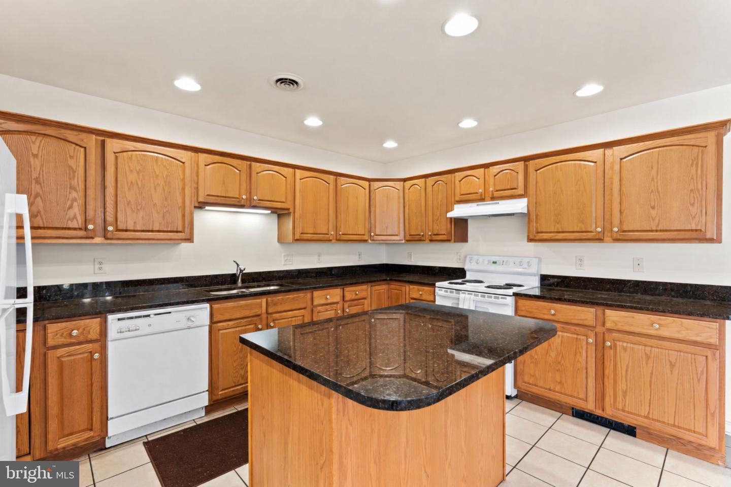 14054 Sweet Vale Dr Property Photo 8