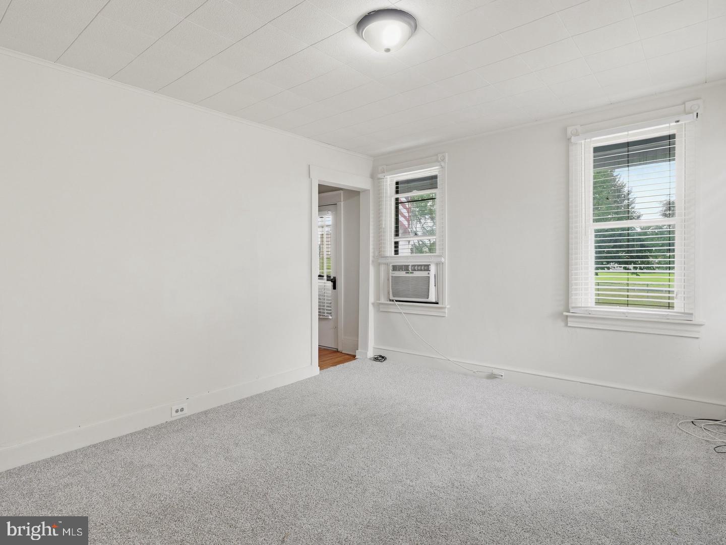 1041 Spruce St Property Photo 11
