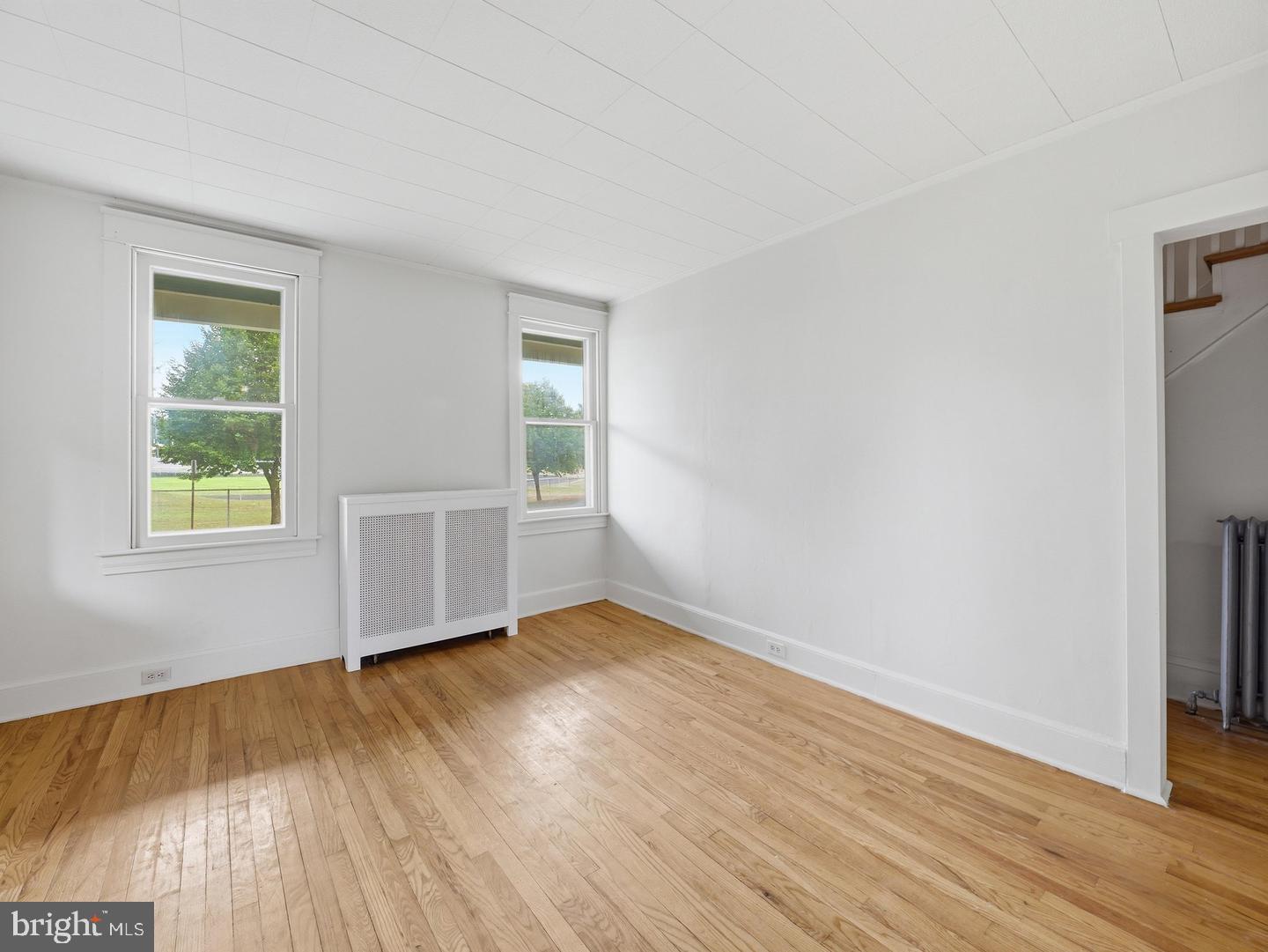 1041 Spruce St Property Photo 15