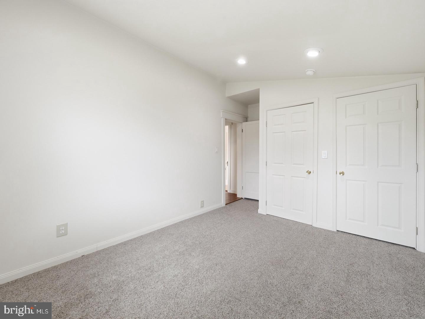1041 Spruce St Property Photo 25