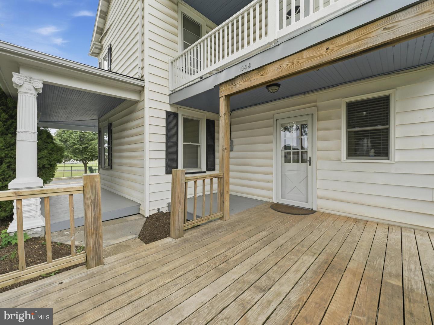 1041 Spruce St Property Photo 33