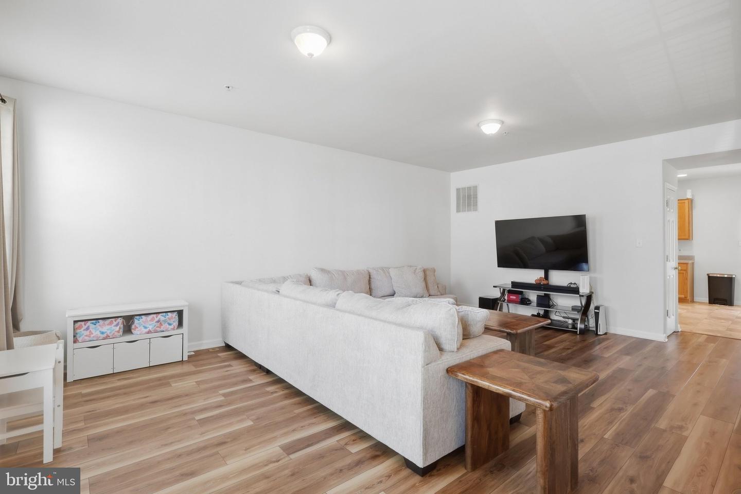10328 Bridle Ct Property Photo 6