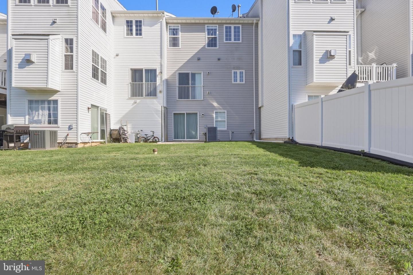10328 Bridle Ct Property Photo 31