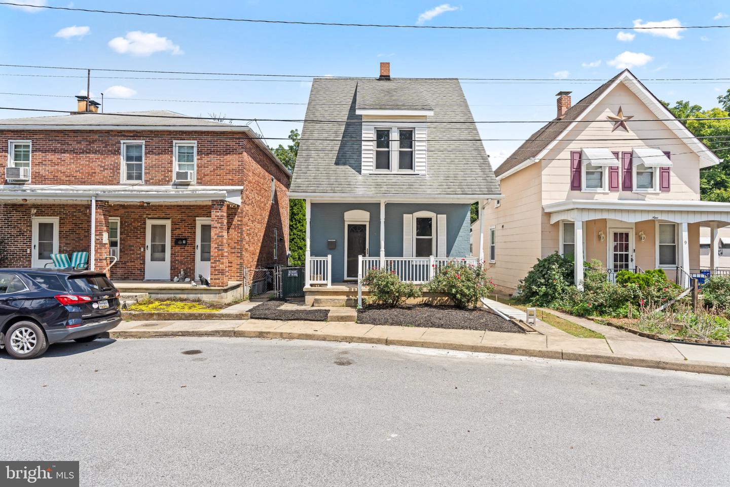 7 Moller Ave Property Photo 2