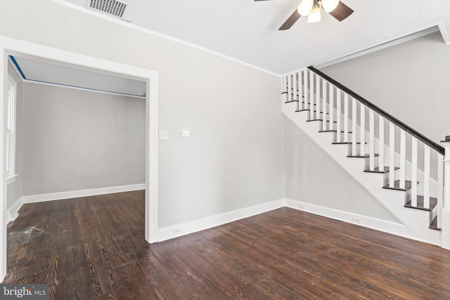 7 Moller Ave Property Photo 9