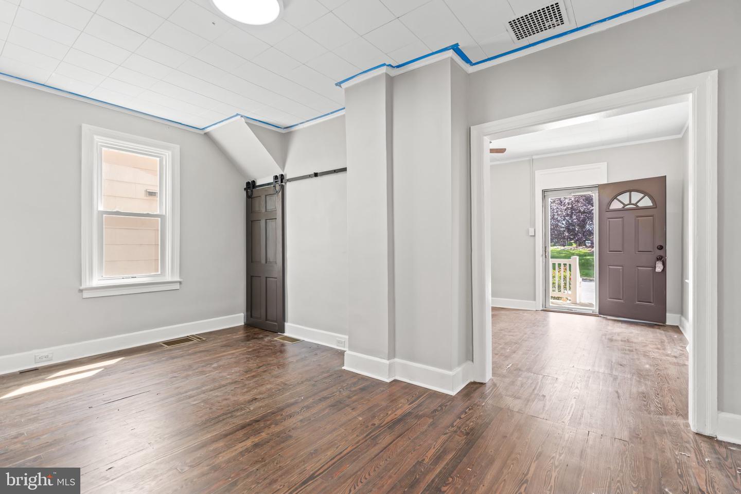 7 Moller Ave Property Photo 10