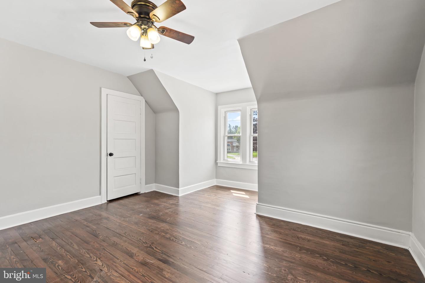 7 Moller Ave Property Photo 17