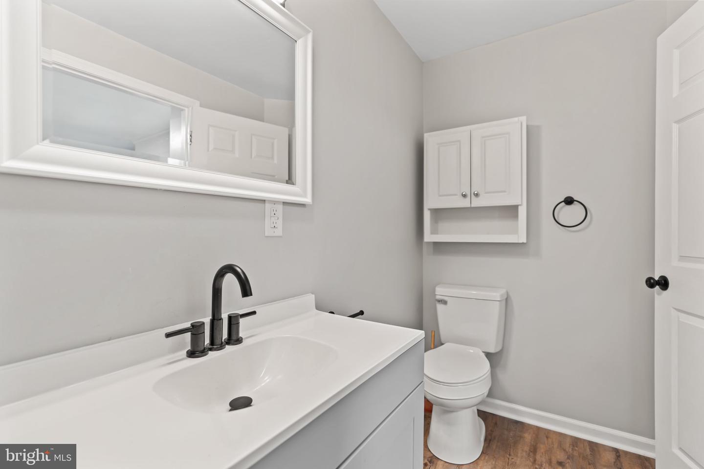 7 Moller Ave Property Photo 20