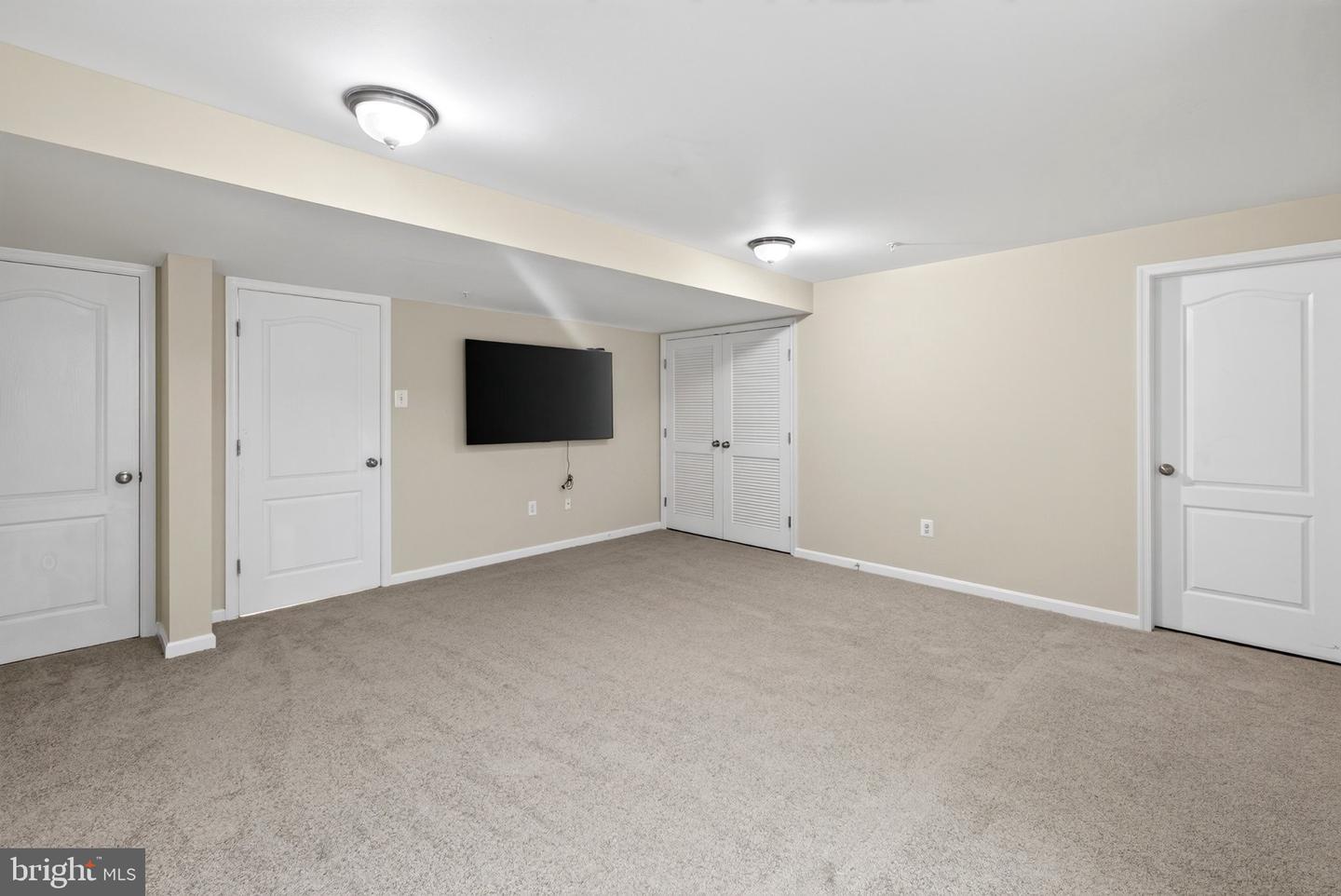 10382 Lantern Ln Property Photo 28