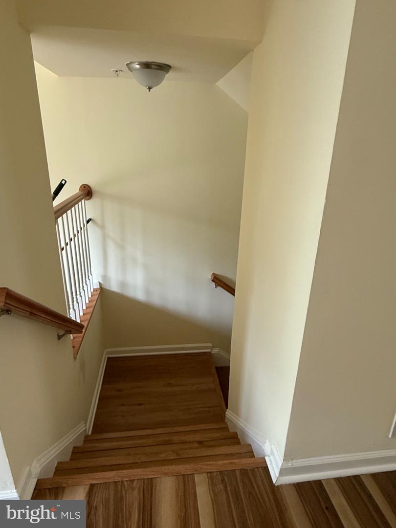 18247 Roy Croft Dr Property Photo 3
