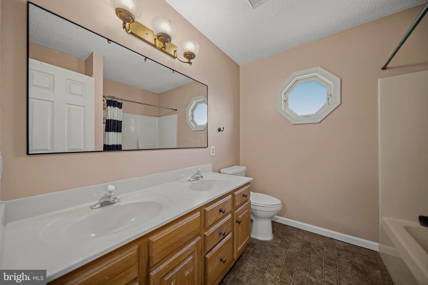 605 Fair Meadows Blvd Property Photo 35