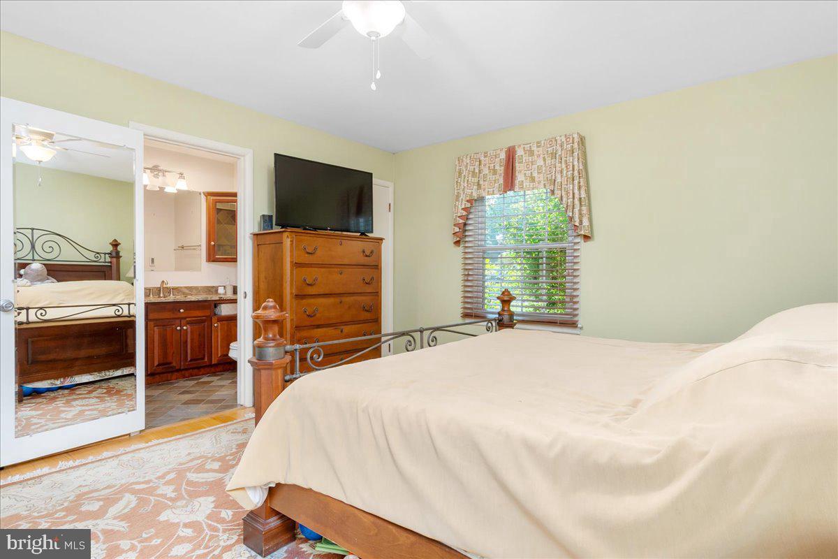 19022 Cherry Tree Dr Property Photo 28