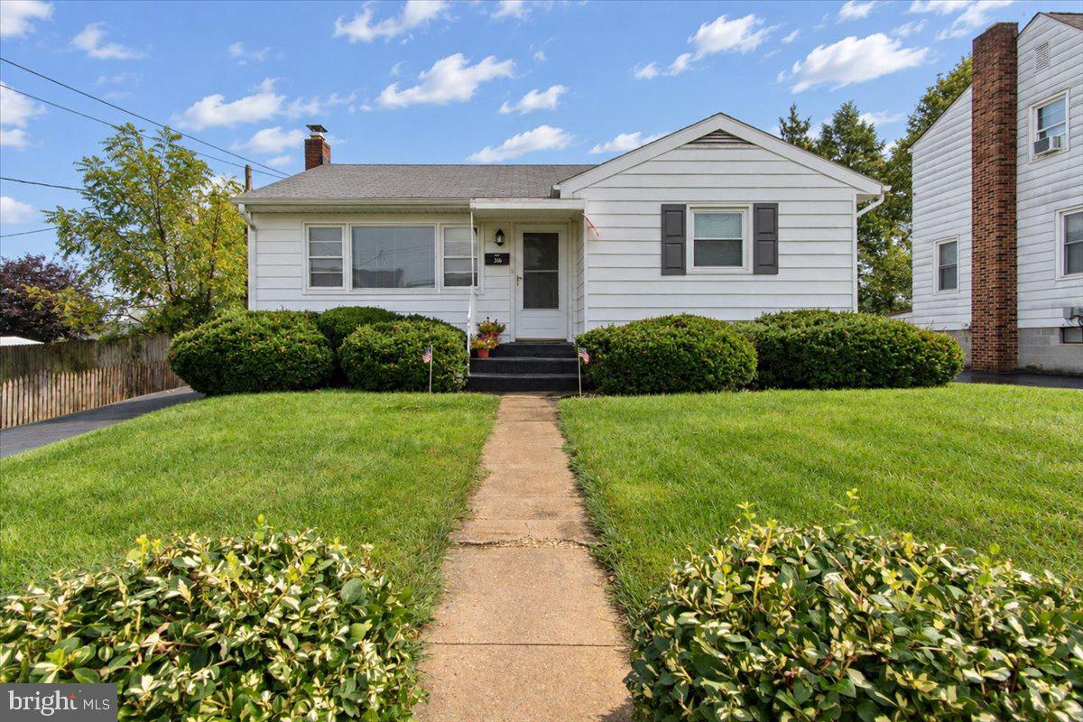 348 DEVONSHIRE RD Property Photo 1