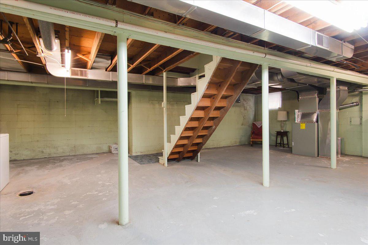 348 Devonshire Rd Property Photo 16