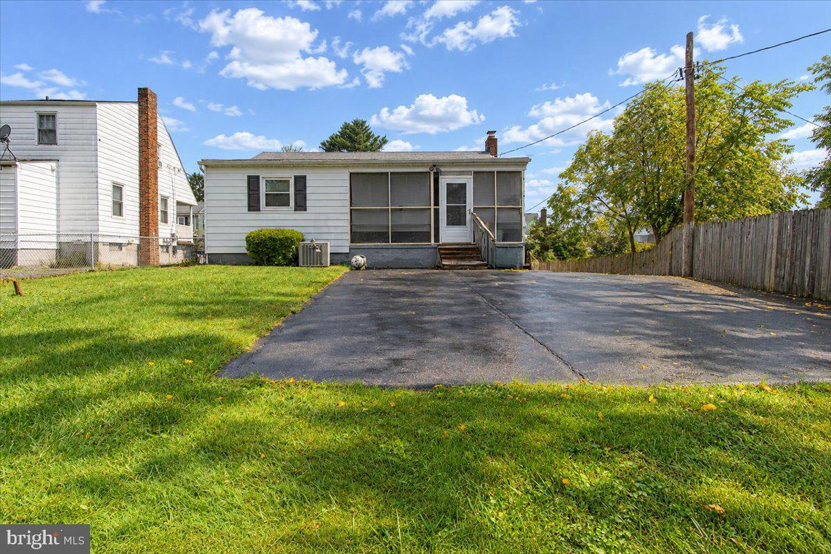 348 Devonshire Rd Property Photo 21