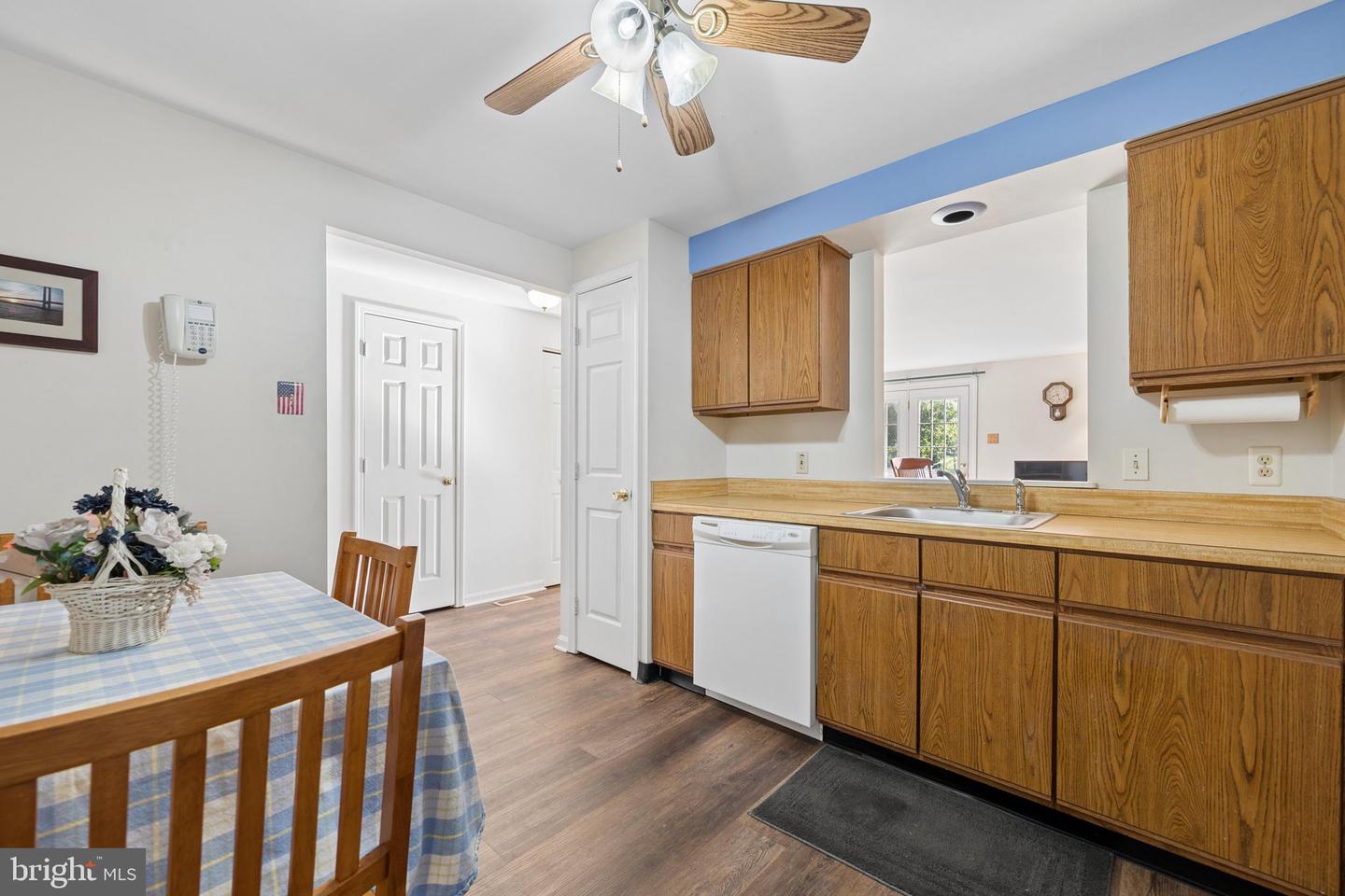 69 Johnson Ter Property Photo 59