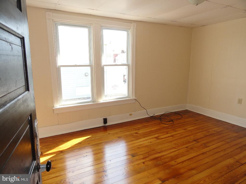 644 N Prospect St Property Photo 12