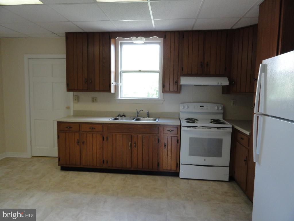 646 N Prospect St Property Photo 9