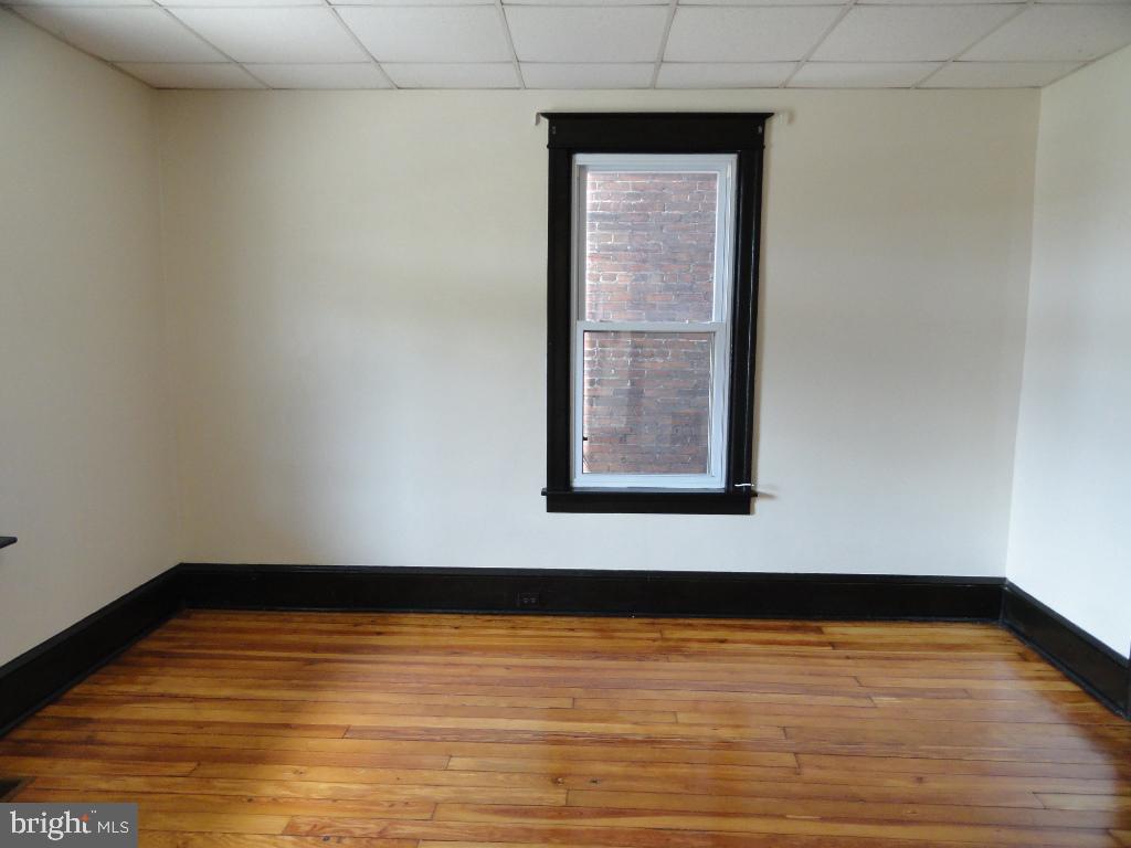 646 N Prospect St Property Photo 11