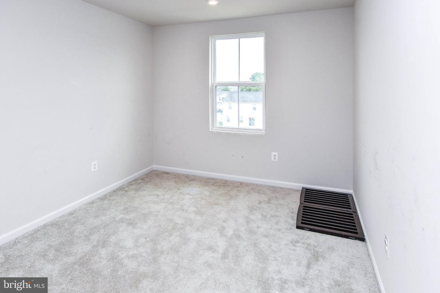 90 Charlotte St Property Photo 12