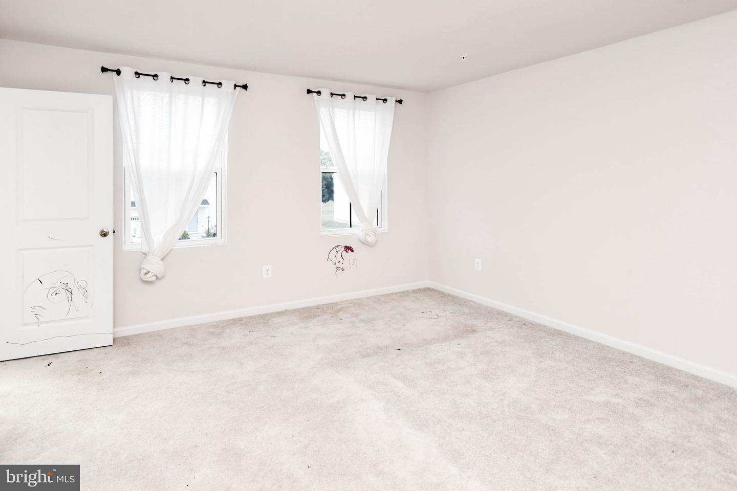90 Charlotte St Property Photo 13